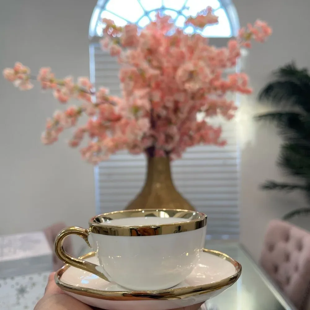 Set of 4 Gold Metallic Porcelain Cup & Saucer